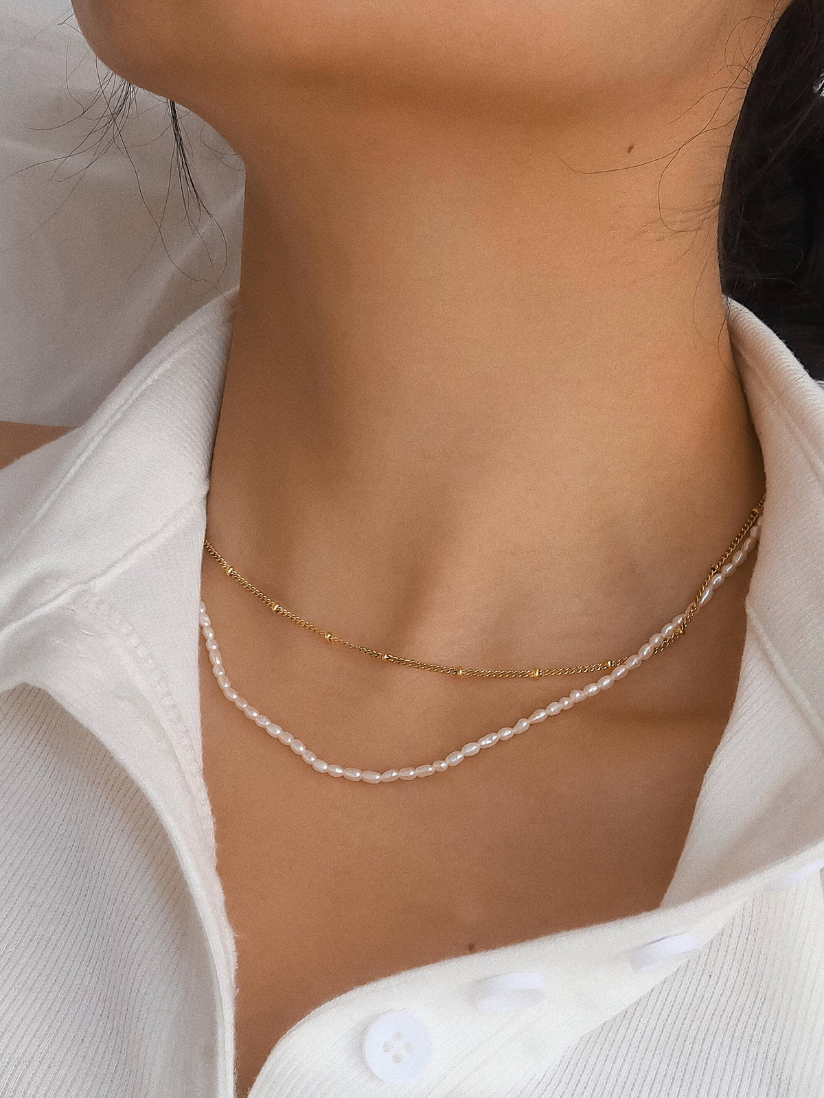 CAMRYN GOLD LAYERED PEARL CHAIN NECKLACE