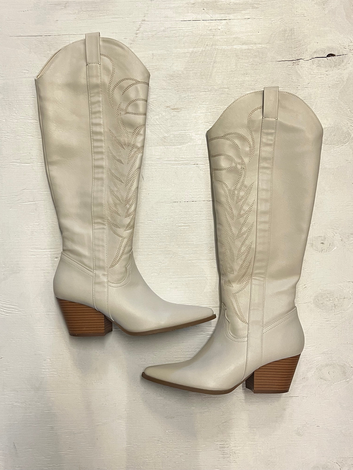 VACA BOOTS