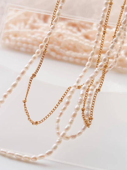 CAMRYN GOLD LAYERED PEARL CHAIN NECKLACE
